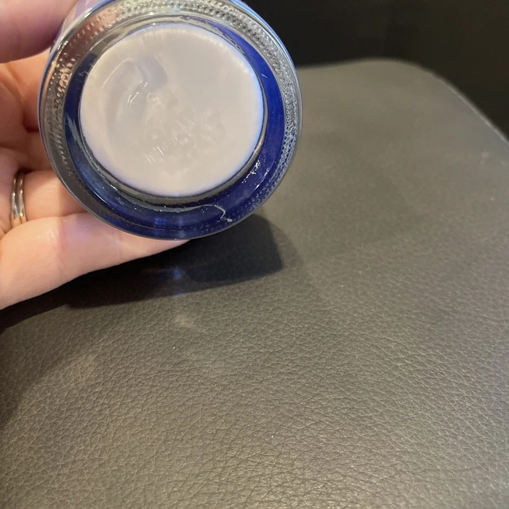 Avon‎ Solutions Banishing Night